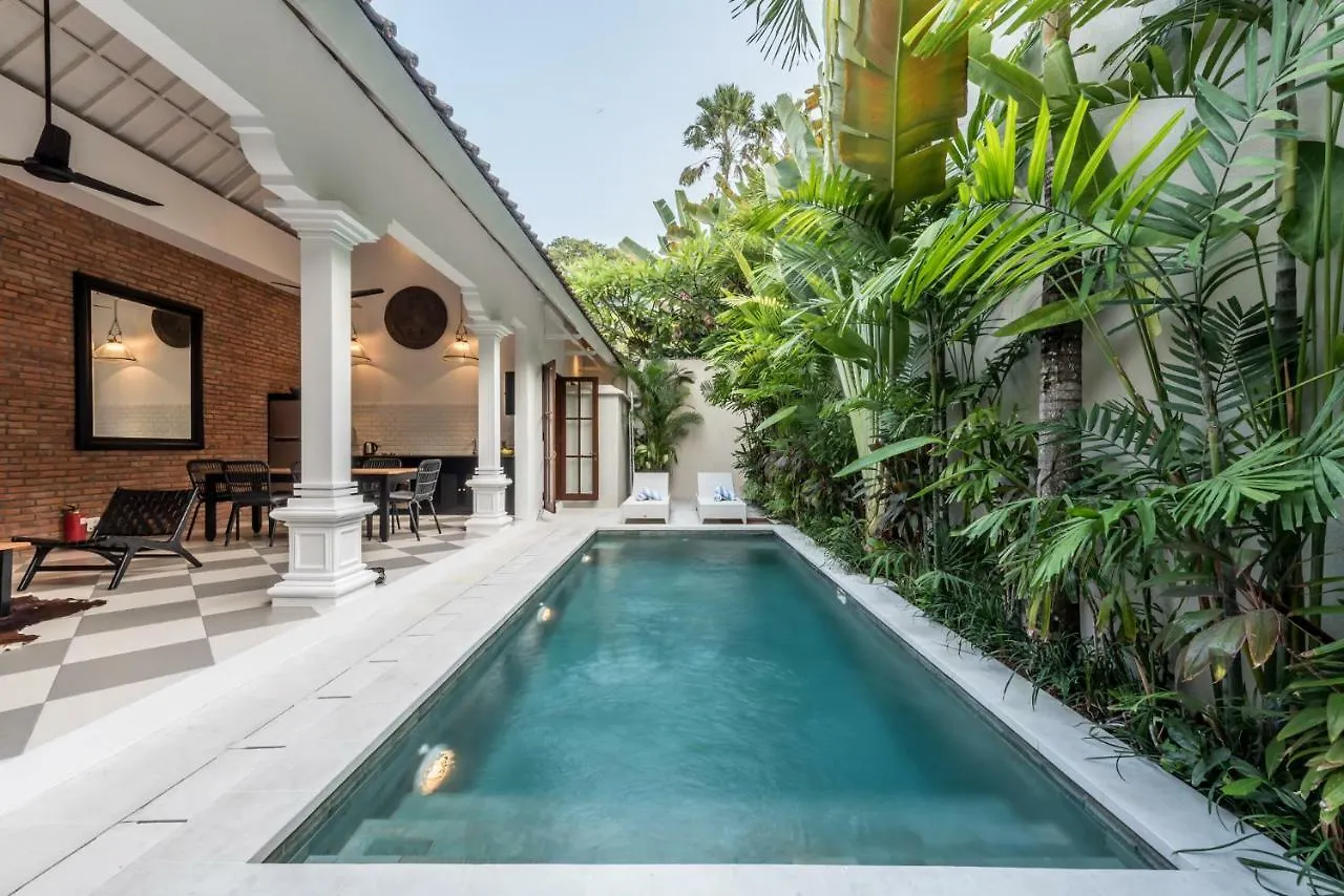 Central 3 Bedroom Villa Close To Seminyak Beach Indonesia