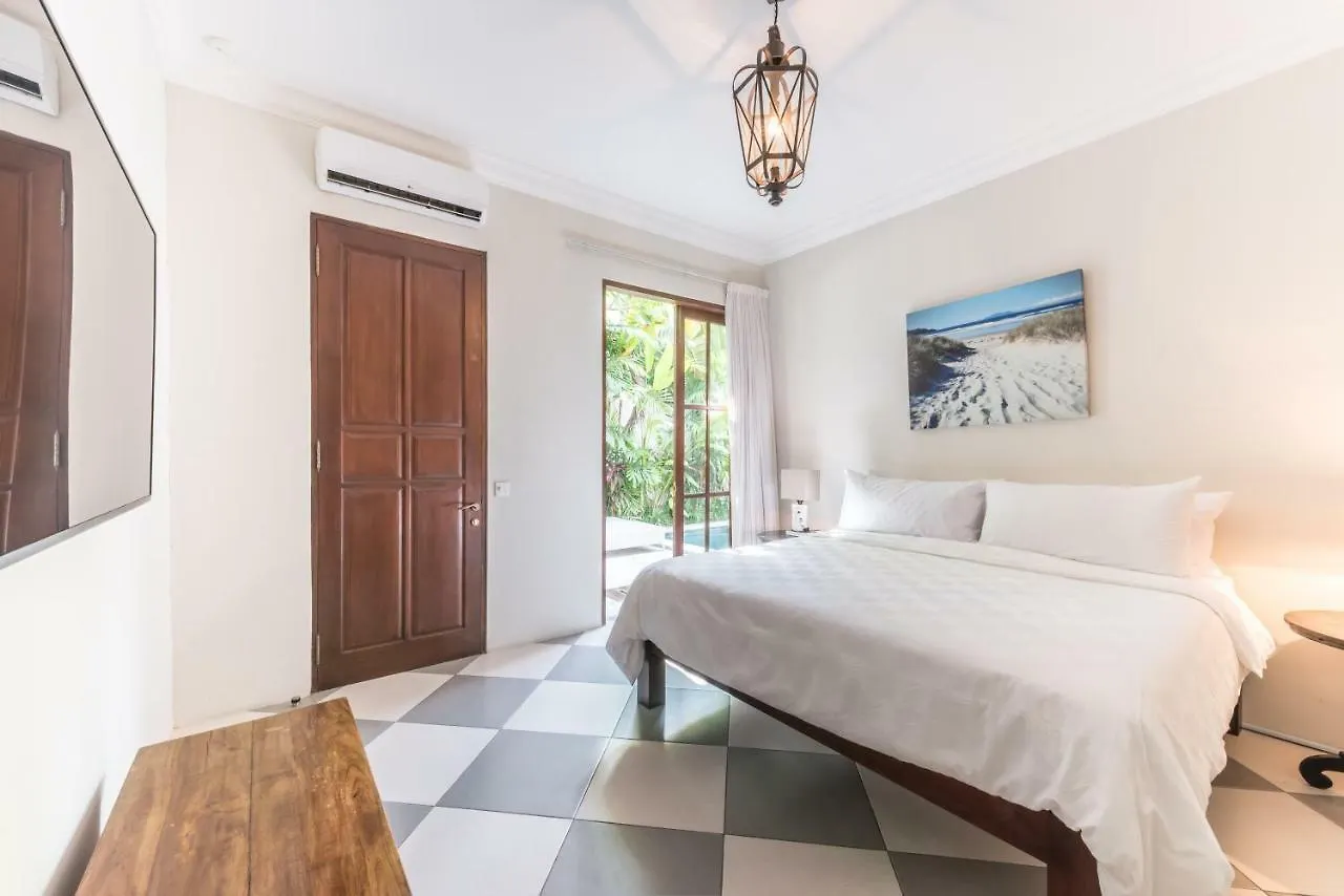 Central 3 Bedroom Villa Close To Seminyak Beach